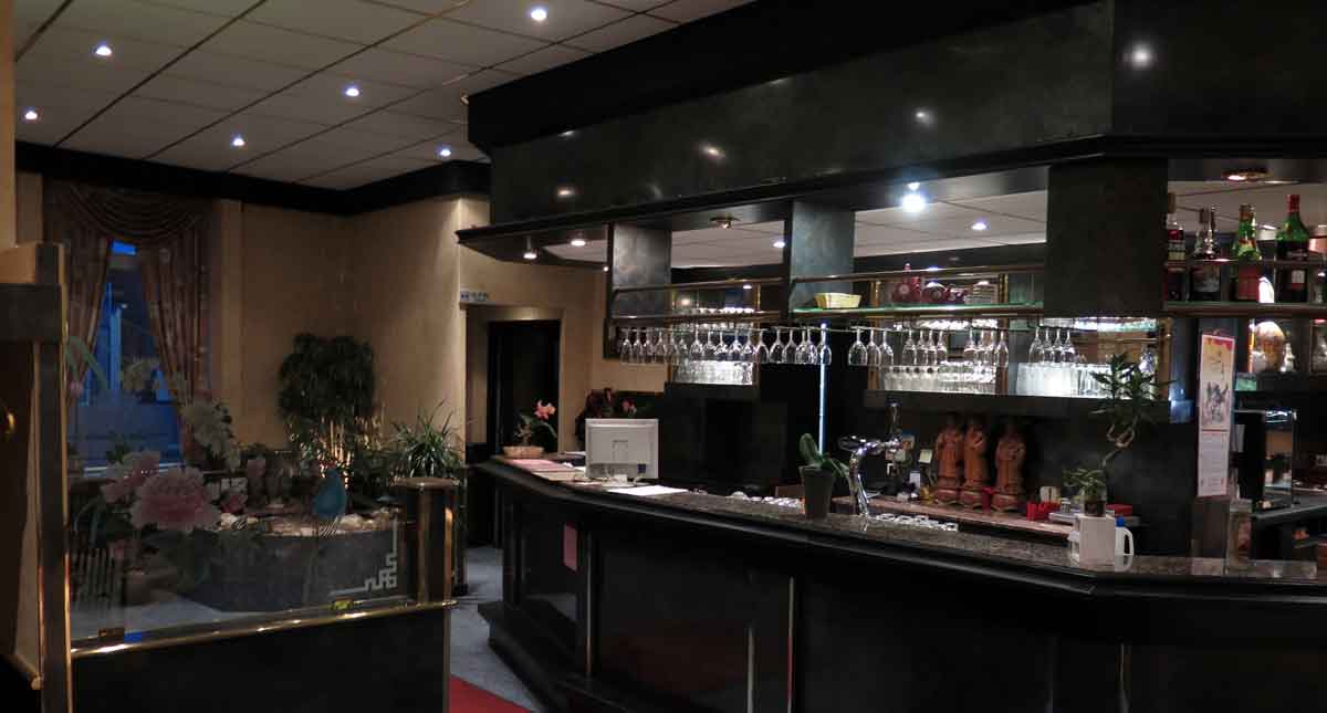 restaurant_left
